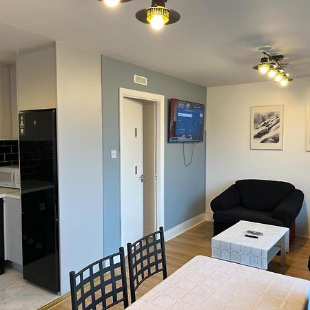 2 Double Bedrooms Apartment Near Airport & Town Дублин Экстерьер фото