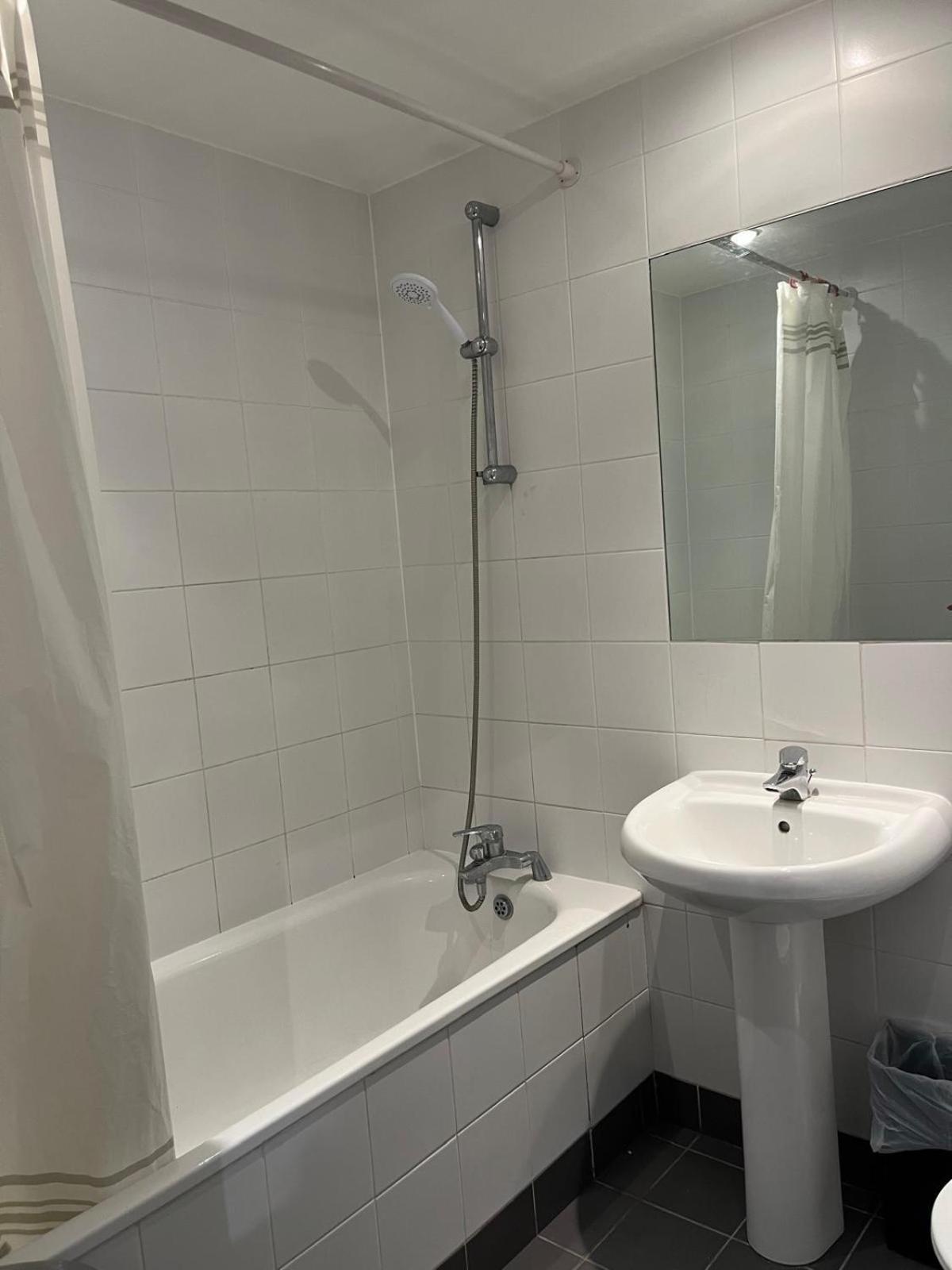 2 Double Bedrooms Apartment Near Airport & Town Дублин Экстерьер фото
